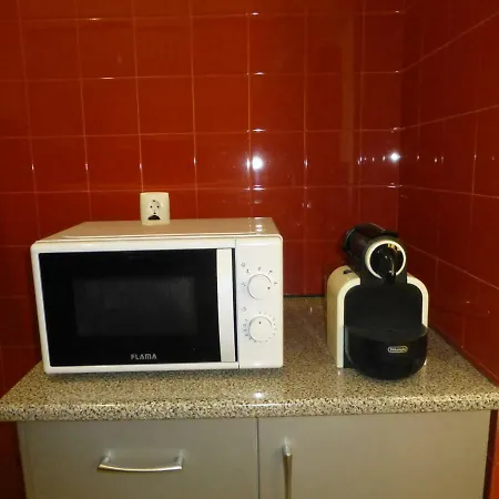 Portimao, Cozy T1 In City Center, Algarve Apartment